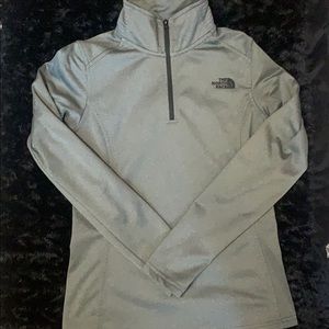 North Face 1/4 Zip Gray